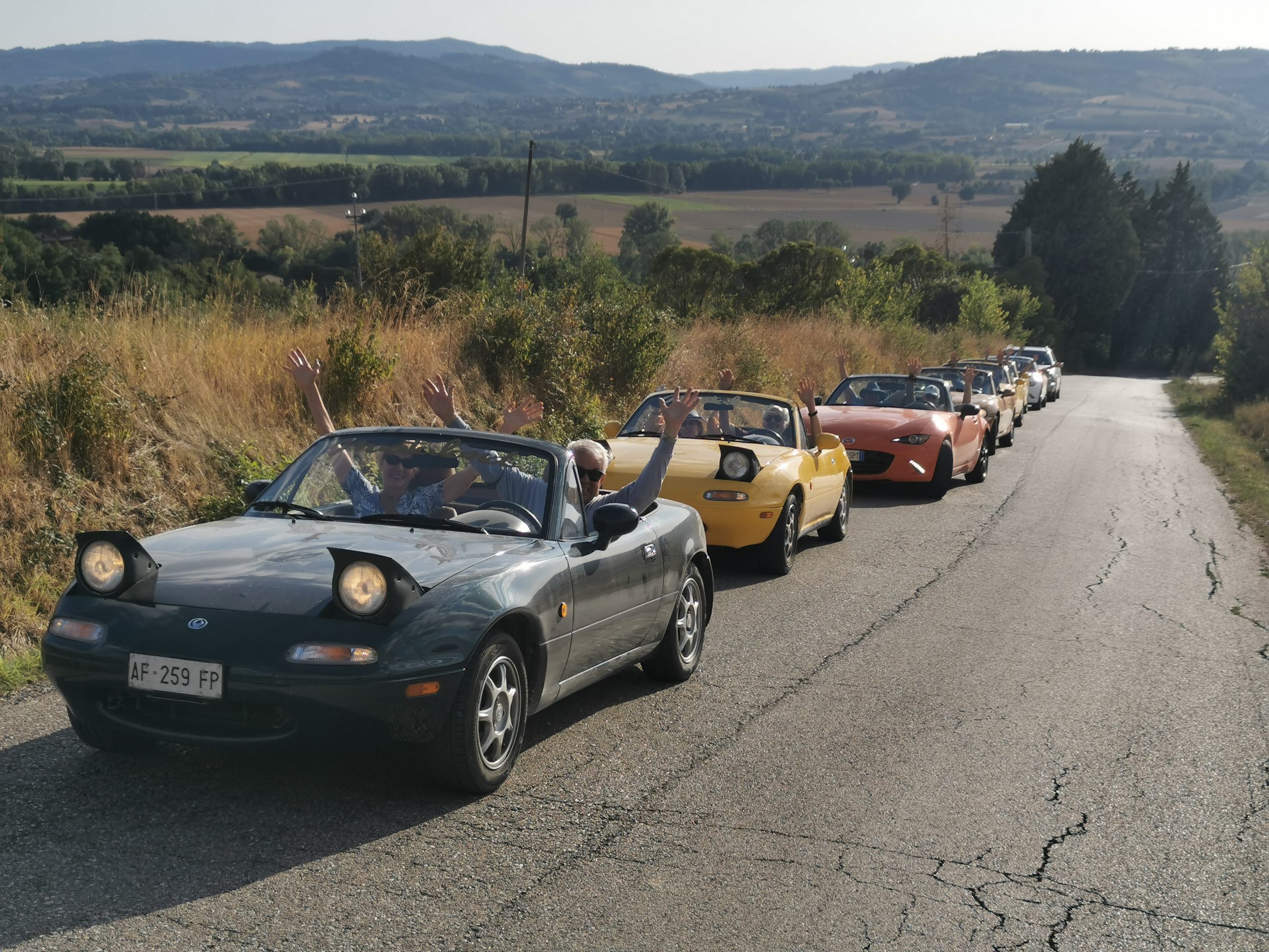 Mazda MX-5 2021: la femminilità è roadster